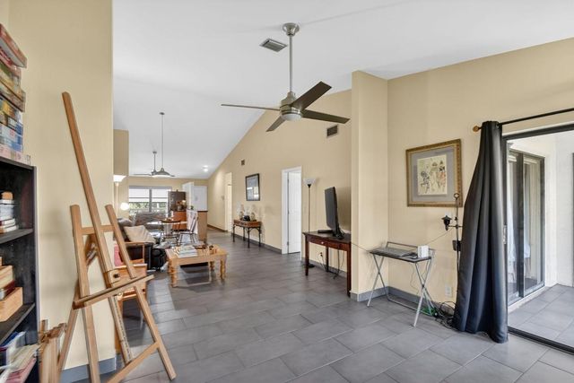 4900 Lucerne Lakes Boulevard 201, Lake Worth, FL 33467