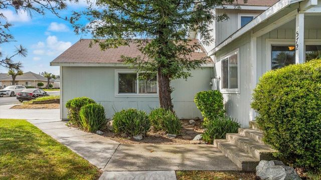 572 Pedersen Rd, Oakdale, CA 95361