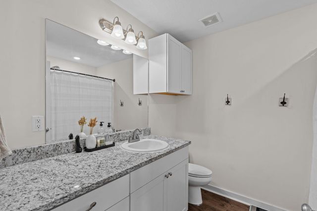 5 W Locust, Sumrall, MS 39482