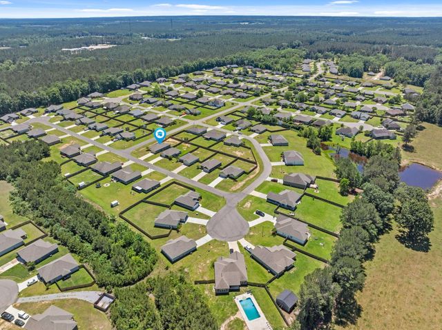 5 W Locust, Sumrall, MS 39482