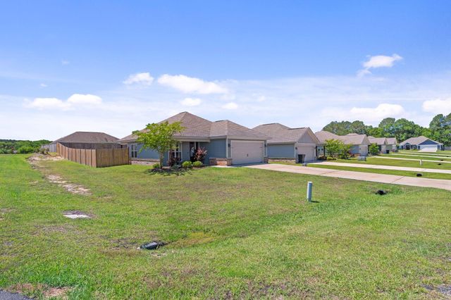 5 W Locust, Sumrall, MS 39482