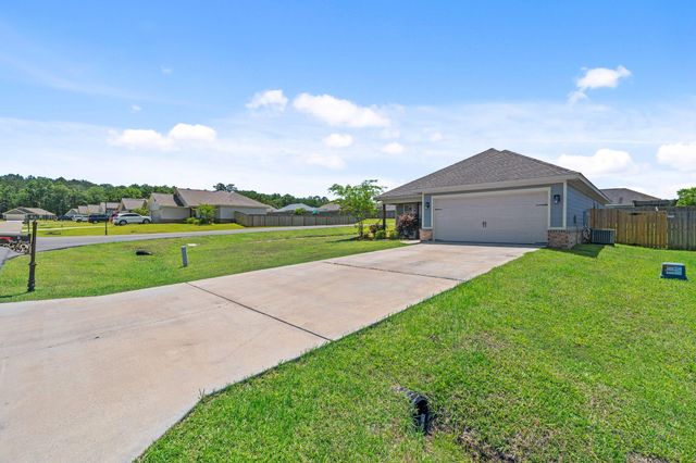 5 W Locust, Sumrall, MS 39482