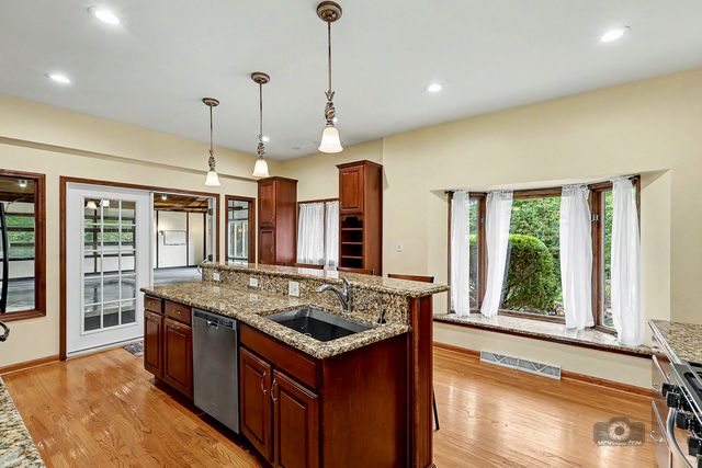 15555 Wolf Road, Orland Park, IL 60467
