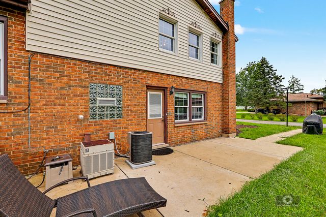 15555 Wolf Road, Orland Park, IL 60467