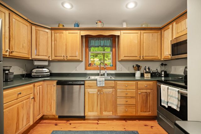 395 Stoneybrook Road, Burnside, KY 42519