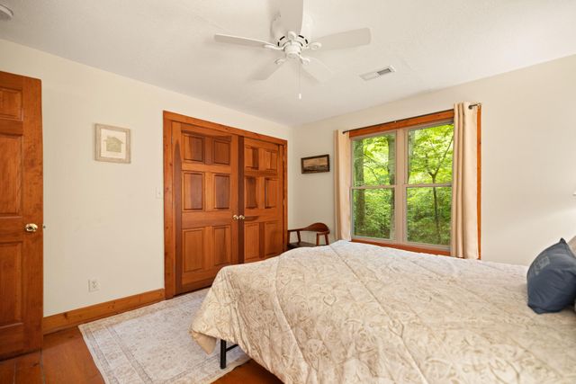 395 Stoneybrook Road, Burnside, KY 42519