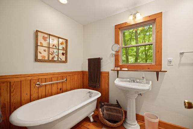 395 Stoneybrook Road, Burnside, KY 42519