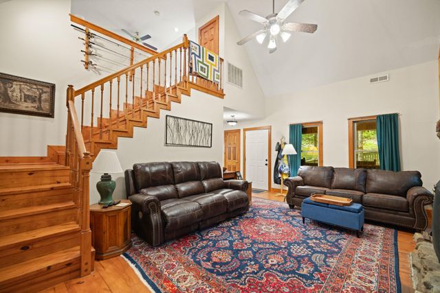 395 Stoneybrook Road, Burnside, KY 42519