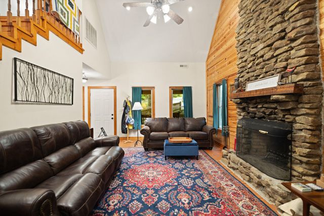 395 Stoneybrook Road, Burnside, KY 42519