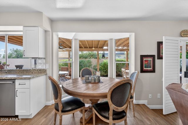 2011 E LOMA VISTA Drive, Tempe, AZ 85282