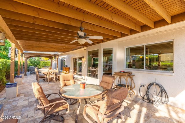 2011 E LOMA VISTA Drive, Tempe, AZ 85282