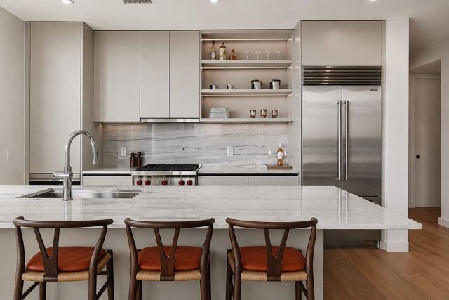 610 Davis ST 1805, Austin, TX 78701