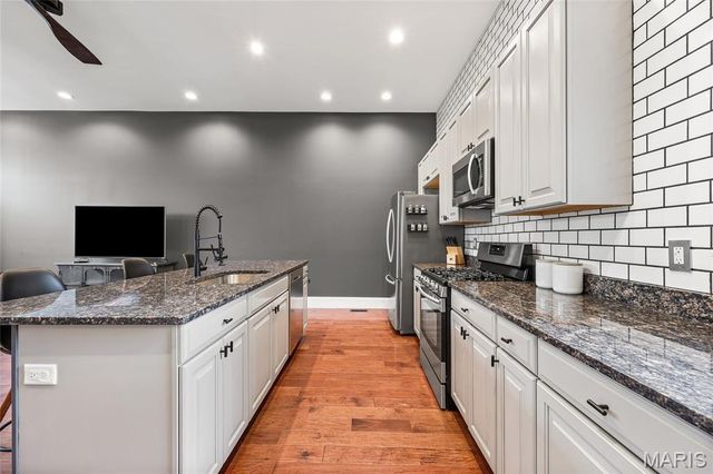 4418 Connecticut Street, St Louis, MO 63116