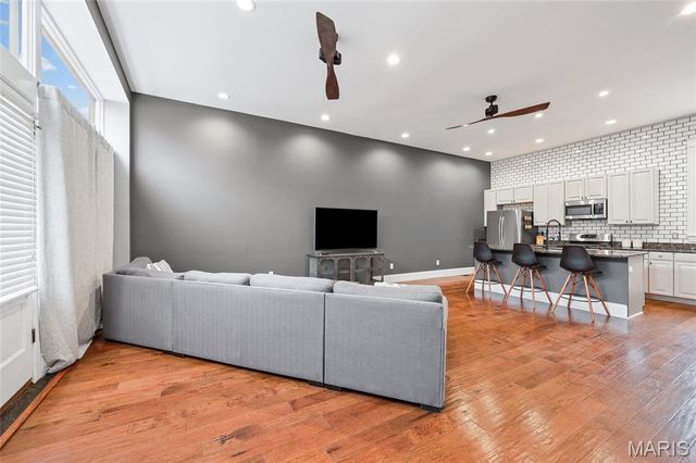 4418 Connecticut Street, St Louis, MO 63116