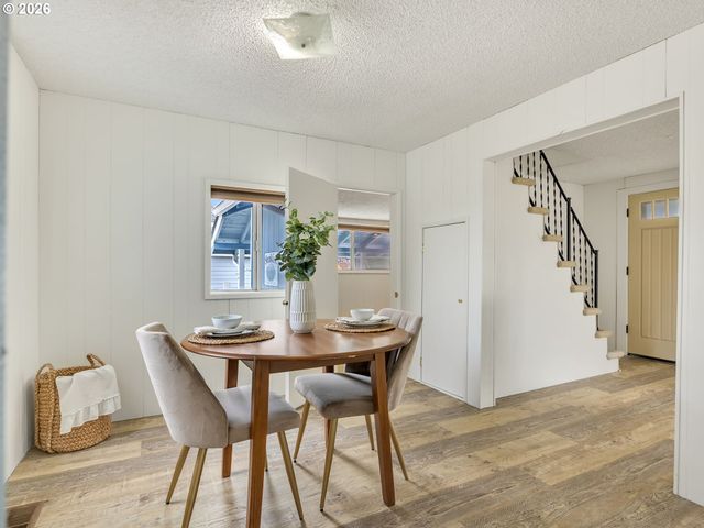 560 S Downing St, Seaside, OR 97138