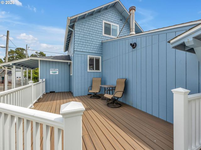 560 S Downing St, Seaside, OR 97138
