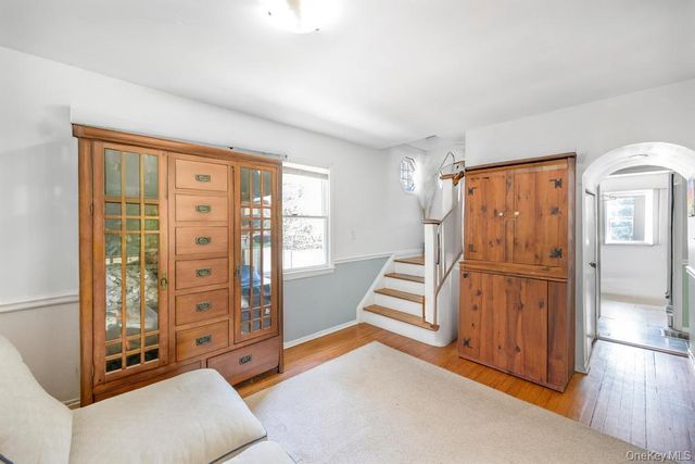 4 Cooks Lane, Westhampton, NY 11977