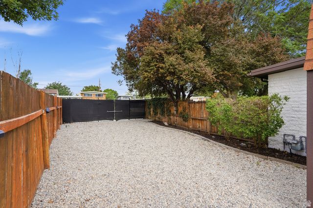 1531 W OLIVE ST, Taylorsville, UT 84123