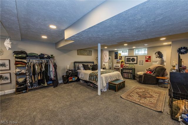 3303 Liggett Drive, Parma, OH 44134