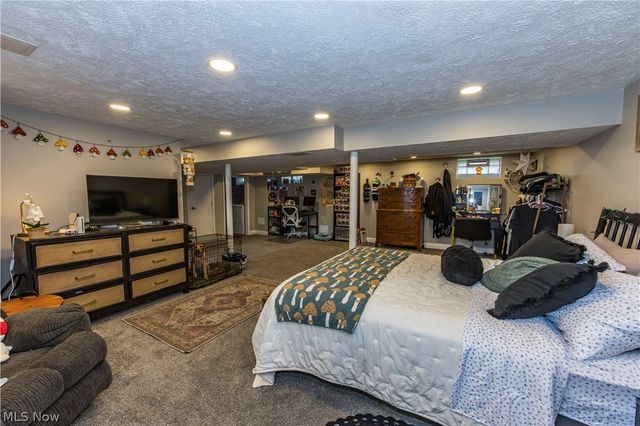 3303 Liggett Drive, Parma, OH 44134