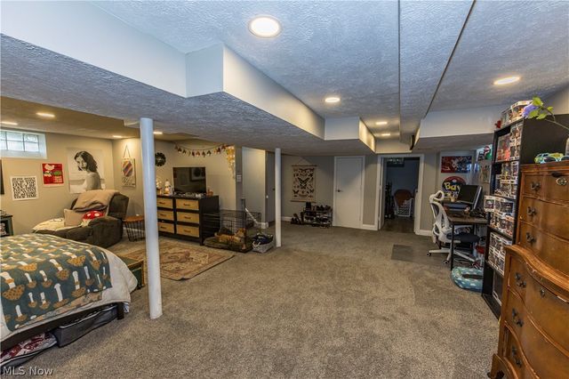 3303 Liggett Drive, Parma, OH 44134