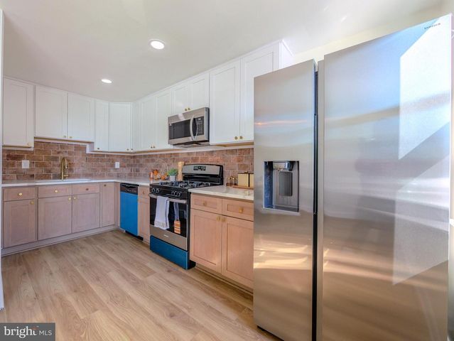 520 RIVELY AVE, Glenolden, PA 19036