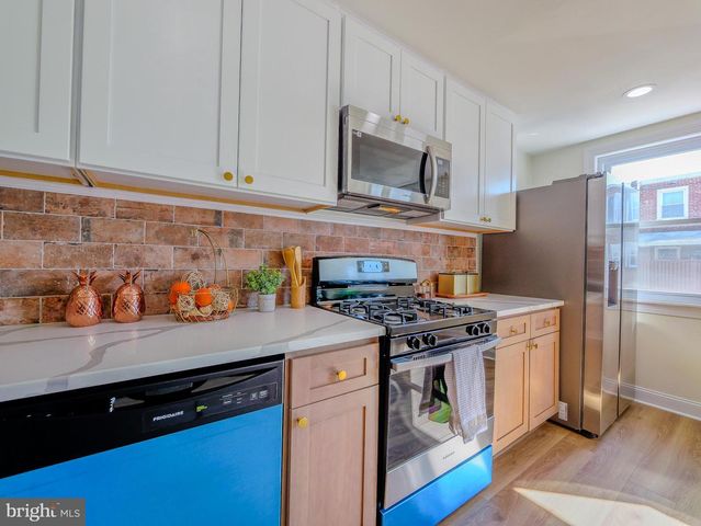 520 RIVELY AVE, Glenolden, PA 19036