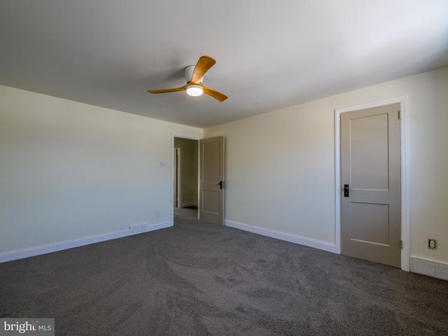 520 RIVELY AVE, Glenolden, PA 19036