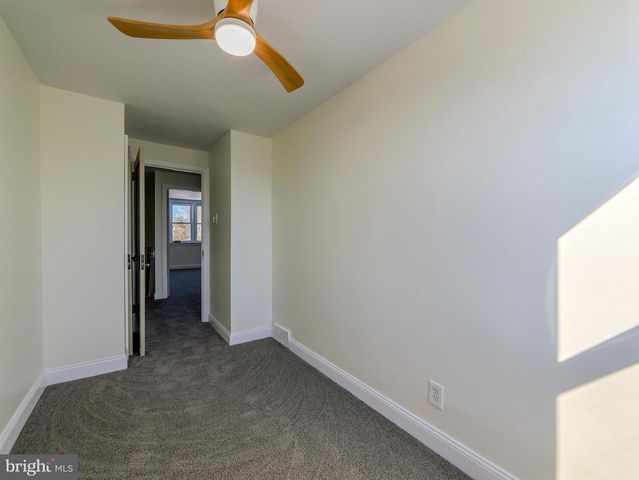 520 RIVELY AVE, Glenolden, PA 19036