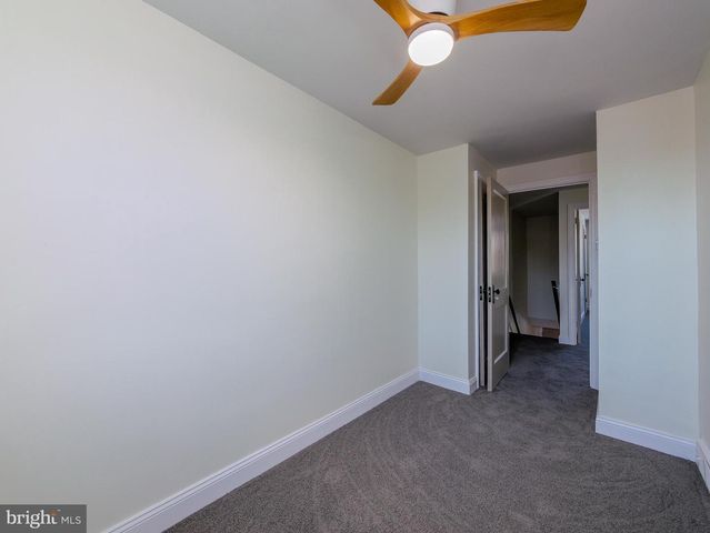 520 RIVELY AVE, Glenolden, PA 19036