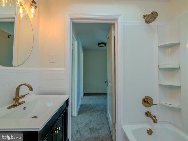 520 RIVELY AVE, Glenolden, PA 19036