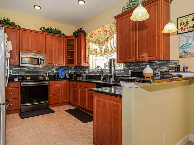 1155 SW 18th St Street SW, Vero Beach, FL 32962