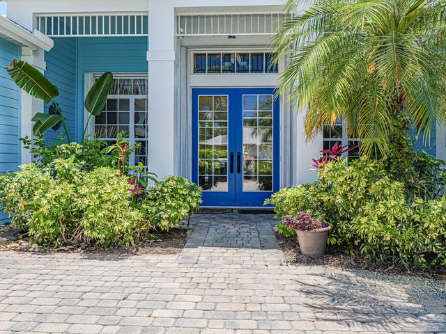 1155 SW 18th St Street SW, Vero Beach, FL 32962