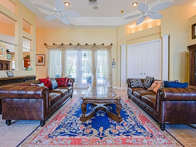 1155 SW 18th St Street SW, Vero Beach, FL 32962