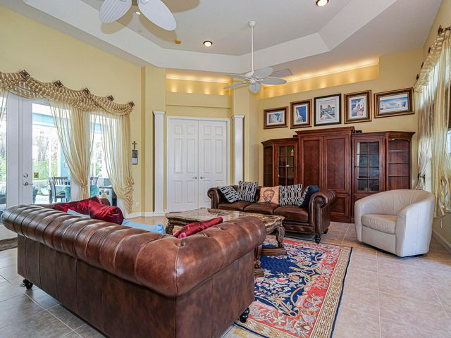 1155 SW 18th St Street SW, Vero Beach, FL 32962