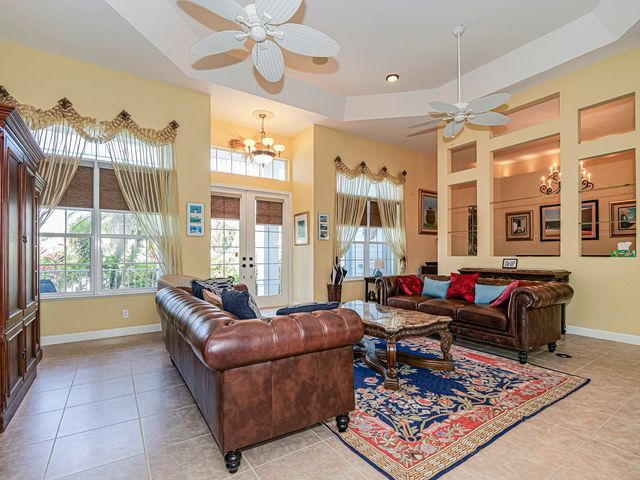 1155 SW 18th St Street SW, Vero Beach, FL 32962