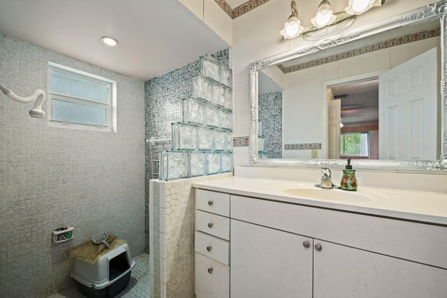 10805 NW 40th Street, Coral Springs, FL 33065