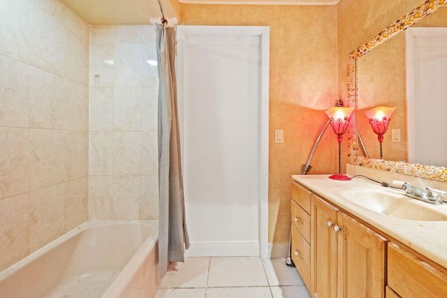 10805 NW 40th Street, Coral Springs, FL 33065