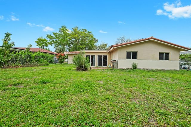 10805 NW 40th Street, Coral Springs, FL 33065