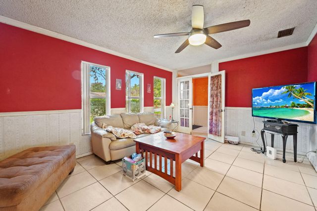 10805 NW 40th Street, Coral Springs, FL 33065