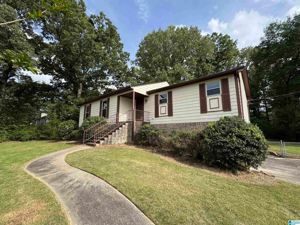 5328 S BROKEN BOW DRIVE, Birmingham, AL 35242