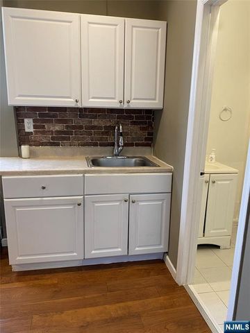 252 Degraw Avenue, Teaneck, NJ 07666