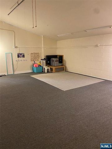 252 Degraw Avenue, Teaneck, NJ 07666