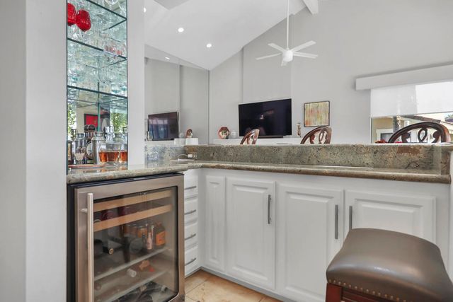 209 Bouquet Canyon Drive, Palm Desert, CA 92211