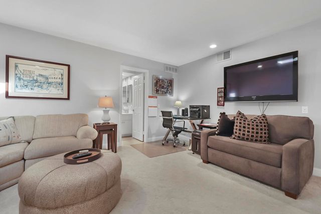 209 Bouquet Canyon Drive, Palm Desert, CA 92211