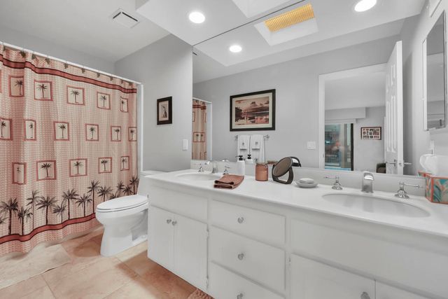 209 Bouquet Canyon Drive, Palm Desert, CA 92211