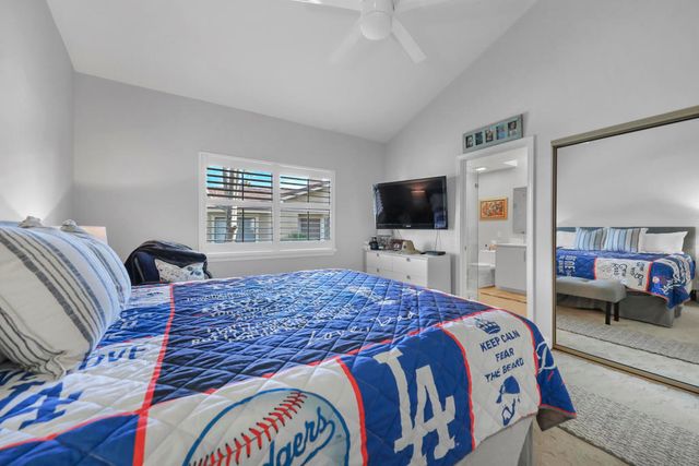 209 Bouquet Canyon Drive, Palm Desert, CA 92211