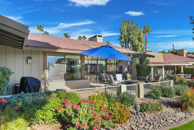 209 Bouquet Canyon Drive, Palm Desert, CA 92211