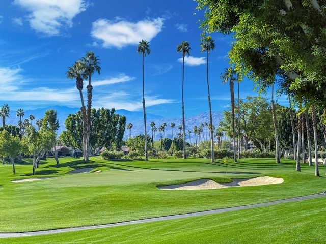 209 Bouquet Canyon Drive, Palm Desert, CA 92211