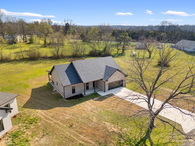 28 Sisney Drive, Ash Flat, AR 72513